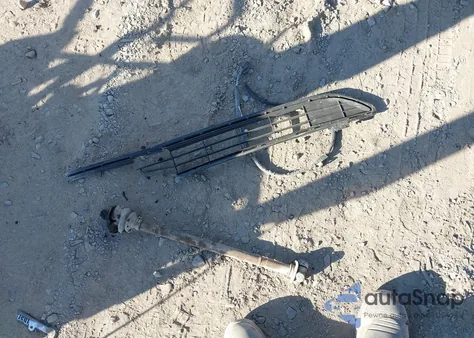 2018 Toyota Rav4 Le z USA, uszkodzony, nr VIN JTMBFREV0JJ217253